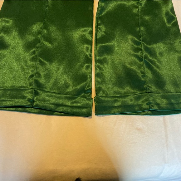 Elegant Green Satin Flare Pants - Picture 5 of 7